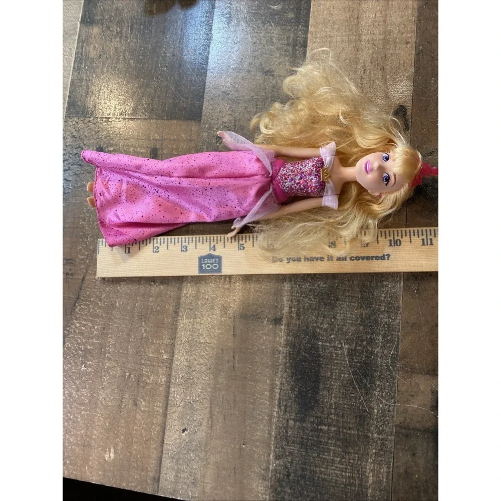 Disney Princess Royal Aurora Sleeping Beauty Barbie Doll 2018 Glitter Pink Dress
